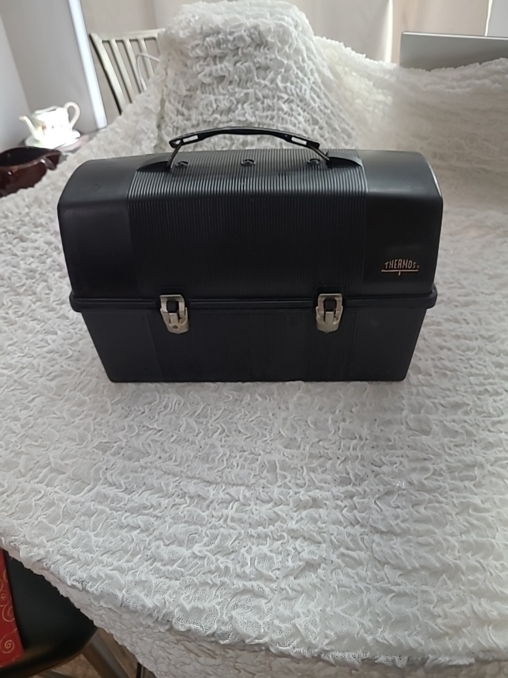 Thermos Black Men's Luncbox with Metal Latches